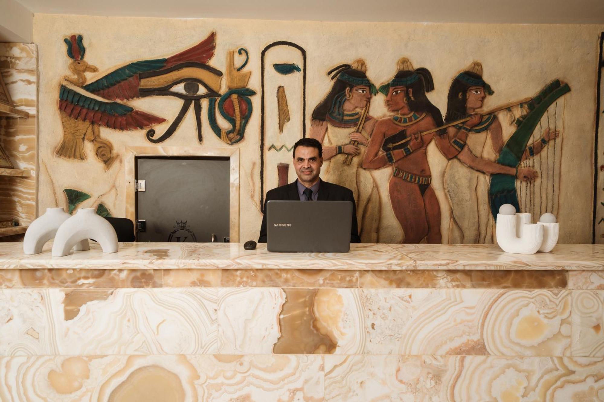King Pyramids View Hotel Kafret el-Gabal Esterno foto